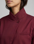 veste bordeaux détail col et bouton