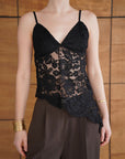 02. 02 top en dentelle noire decollete v image 4