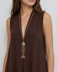 Robe maxi évasée col V chocolat vue portée