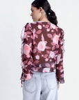 Blusa elegante con volantes y estampado floral para mujer: elegancia y comodidad para todas las ocasiones.