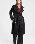Trench femme ceinture noir classique, avec un look moderne et élégant, parfait pour toute saison.