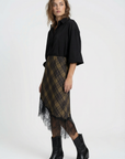 Jupe midi satinée asymétrique en satin – Coupe fluide