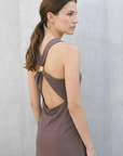 Robe Longue Dos Nu Avec Détail Doré look complet