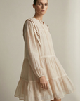 Robe fluide brodée élégante – Manches longues