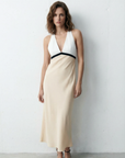 Robe longue dos nu en lin écru
