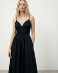 Robe longue noire dos nu fines bretelles