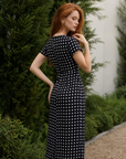 Robe midi à pois col carré