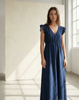 Robe midi fluide V-col sans manches taille élastique