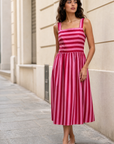 Robe midi rayée à bretelles larges