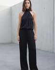 Top dos nu élégant – Col halter – Noir – Satin