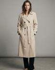 Fluid trench coat – Timeless elegance and comfort