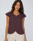 blouse prune col rond fendu à clous