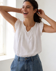 blouse fluide a volants col fendu image 3