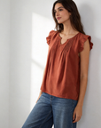 blouse fluide a volants col fendu image 6