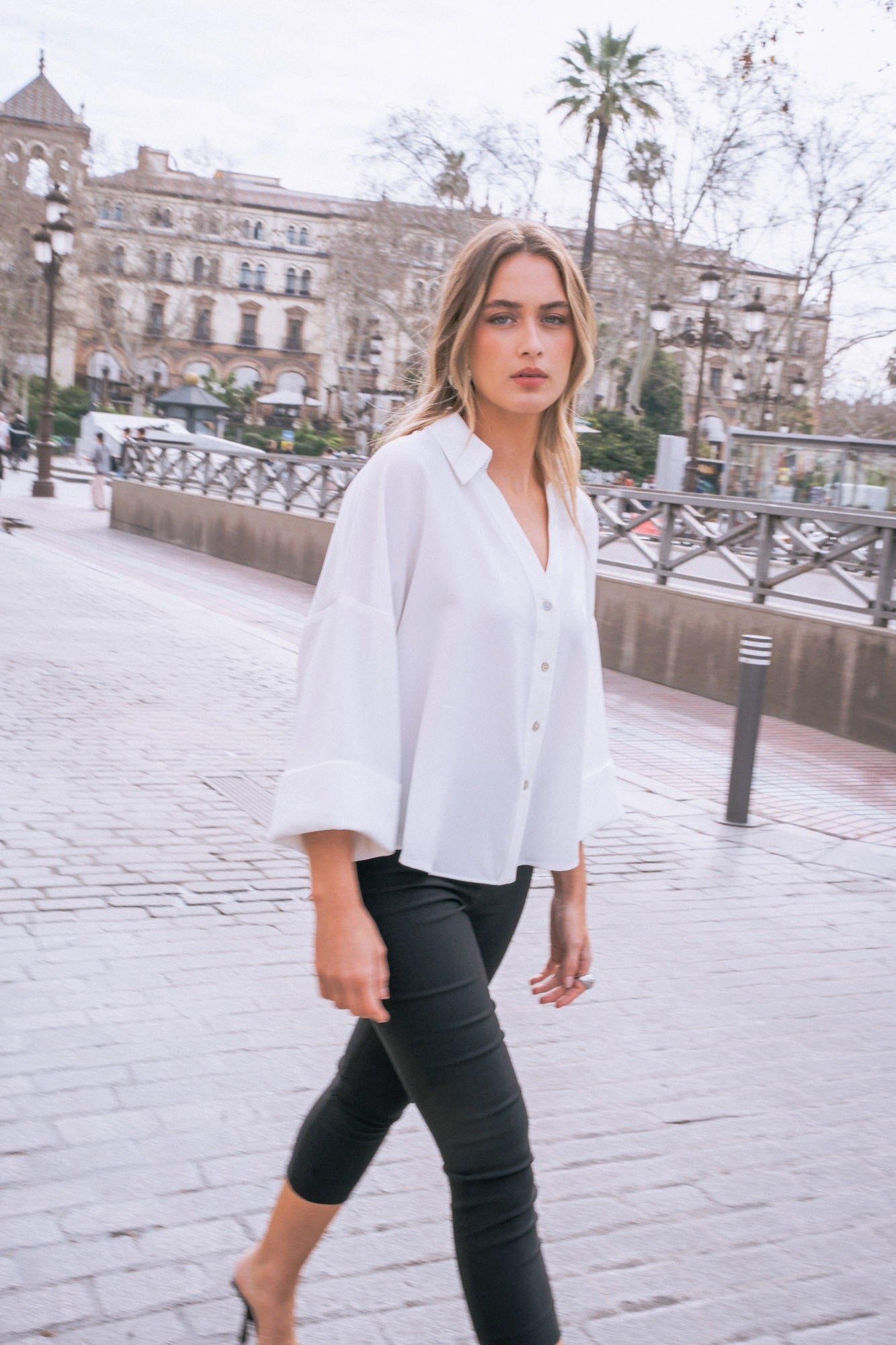 Chemise oversize femme fluide – Style ample et moderne Sapiato