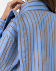 Épaules structurées de la chemise rayée