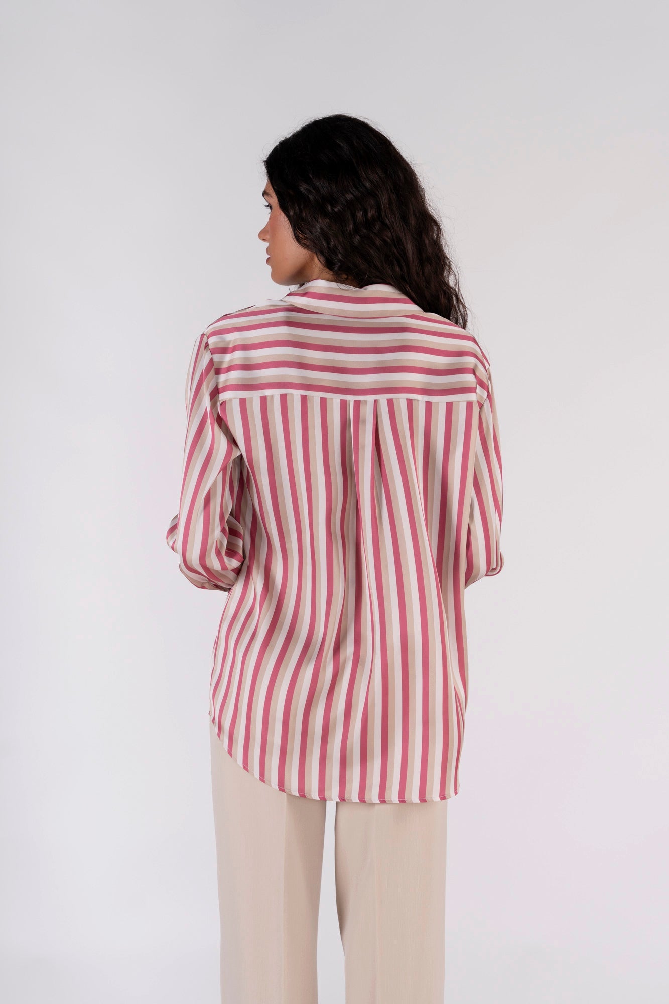 Chemise satinée femme imprimée rayée – coupe fluide chic Sapiato