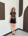 top13797 jupe mini evasee noire a motif floral image 2