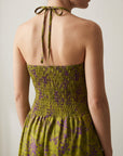Détail des smocks du bustier vert olive