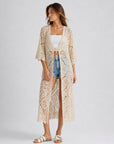 Kimono long en crochet ajouré beige vue de face