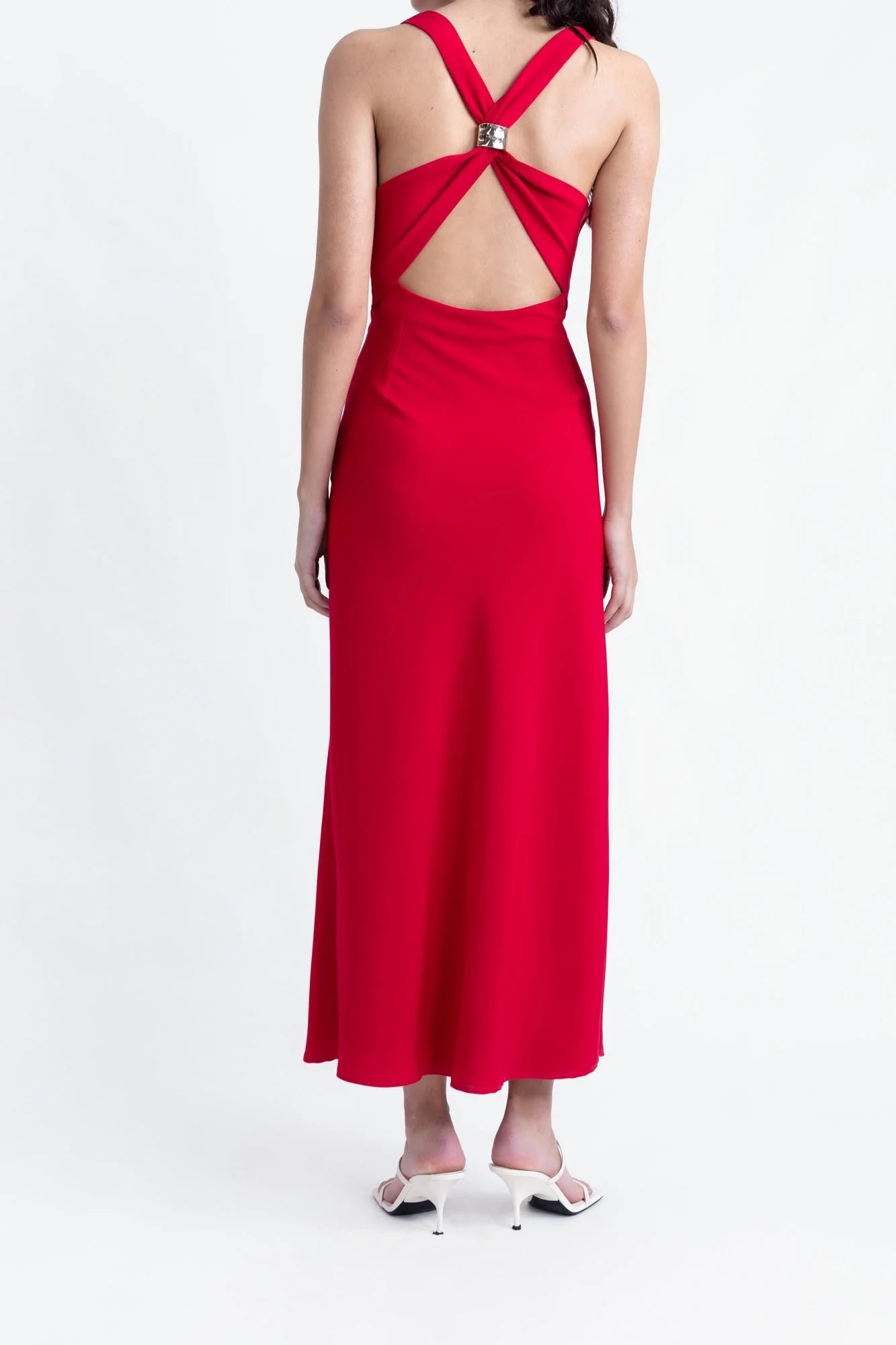 Robe longue rouge femme avec dos nu, col bénitier et boucle décorative
