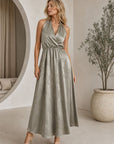 Robe longue satinée col halter