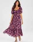 robe midi fleurie à manches bouffantes violette