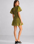 Robe mini fleurie à manches bouffantes