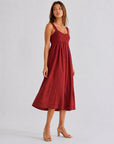 Robe midi rayée profil avec bretelles larges