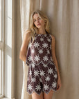 Short Jupe mini brune fleurie à ourlet festonné