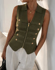 Gilet officier vert porté en intérieur