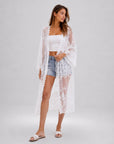 Kimono long blanc noué à la taille