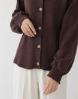 Gilet brun poignet ondulé et boutons