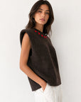 gilet sans manches marron profil