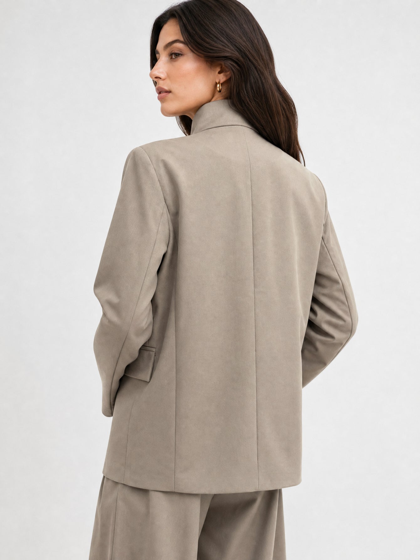 veste kaki détail bouton col