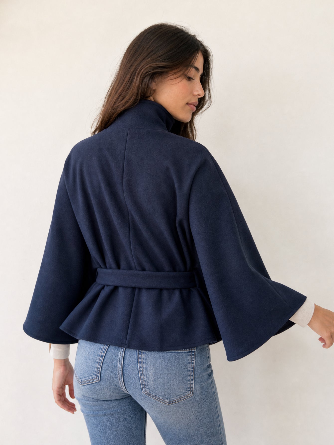 Cape bleu nuit dos