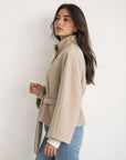 Cape beige profil col montant