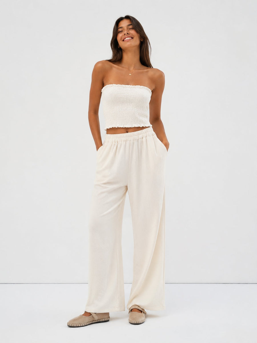 ensemble bandeau smocké et pantalon large beige