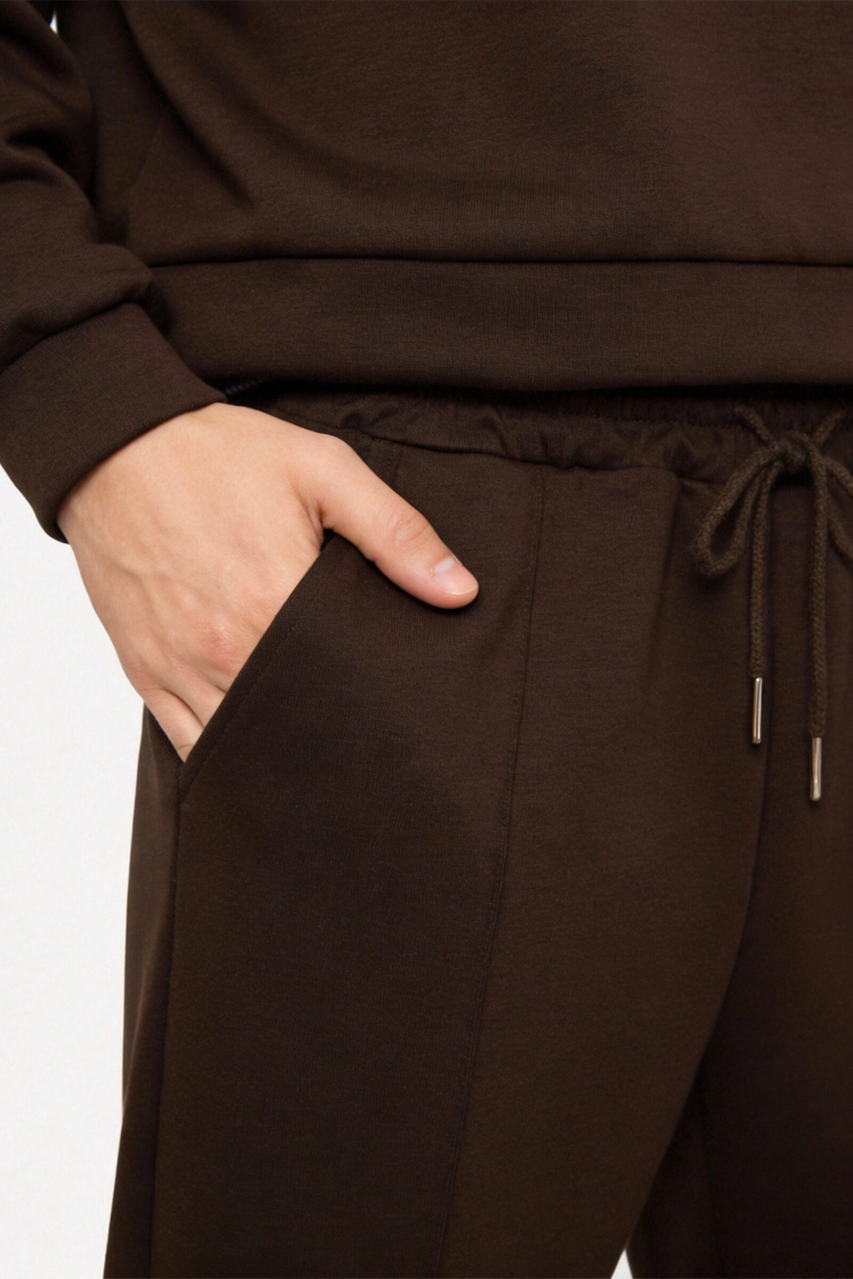 Pantalon jogger chocolat cordon et poche