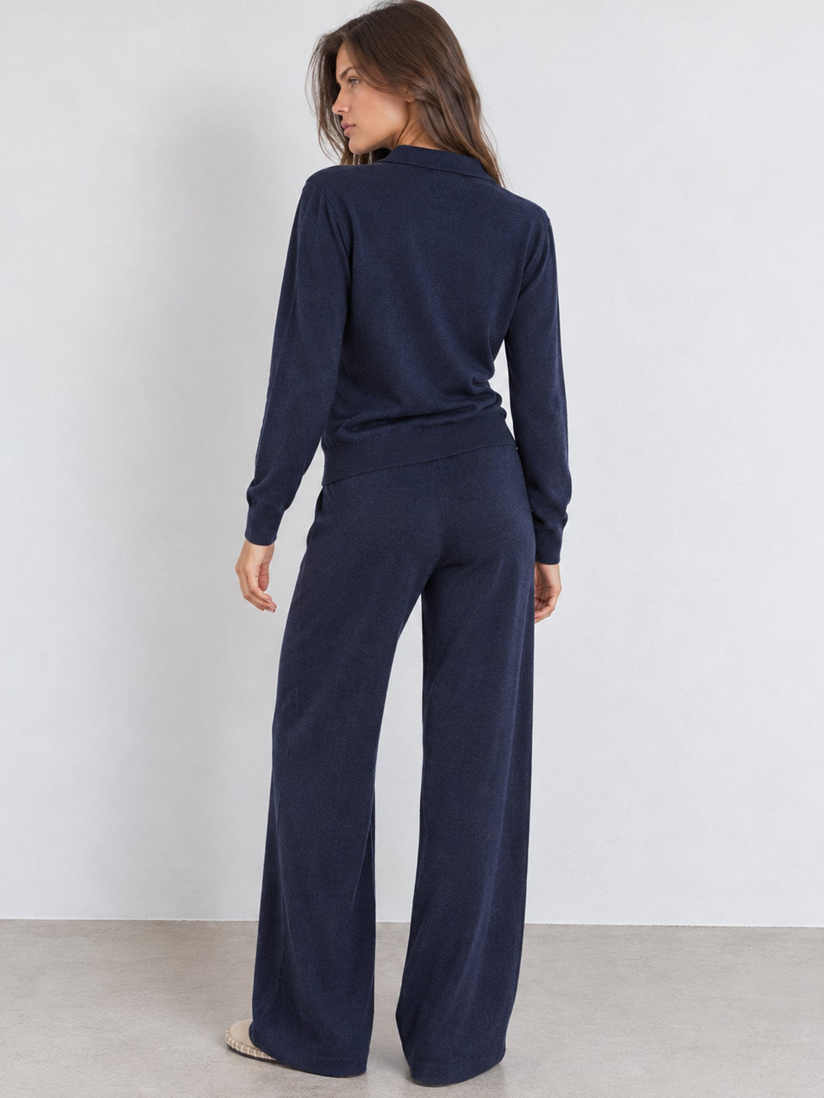 Ensemble en maille bleu marine dos