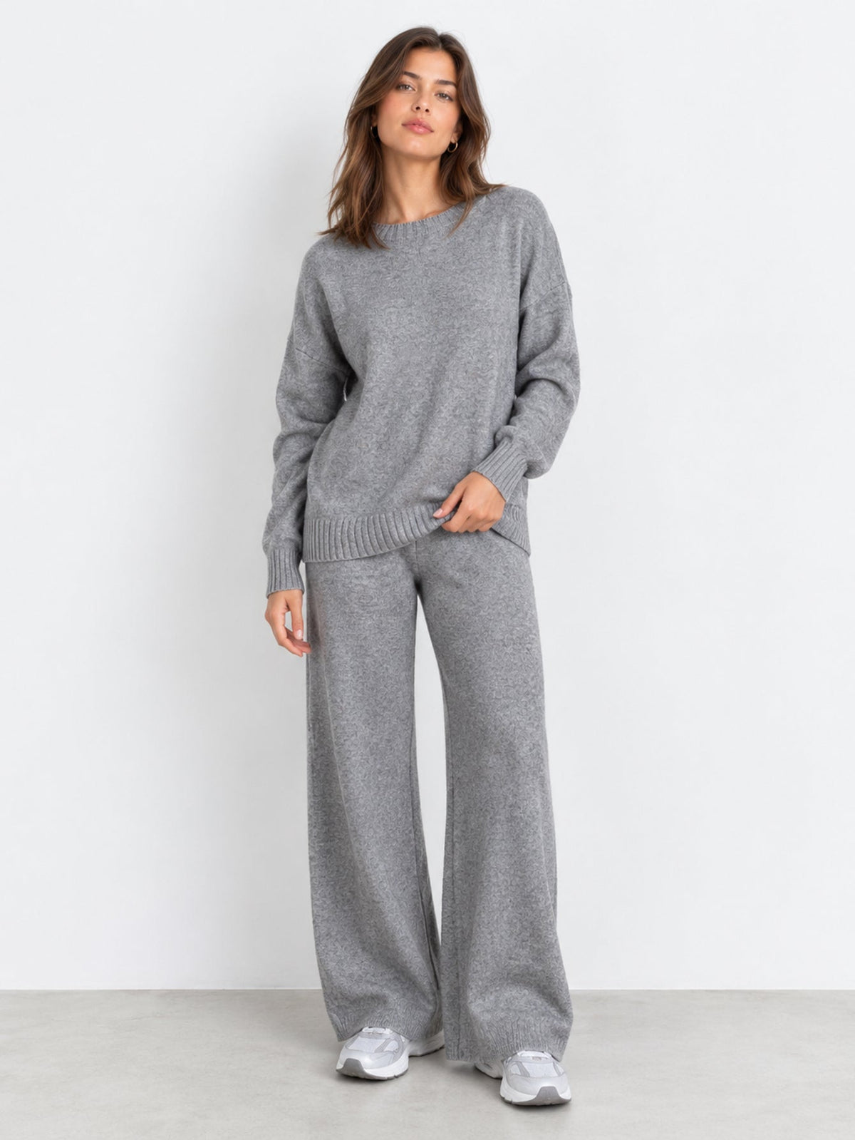 Ensemble en maille gris clair