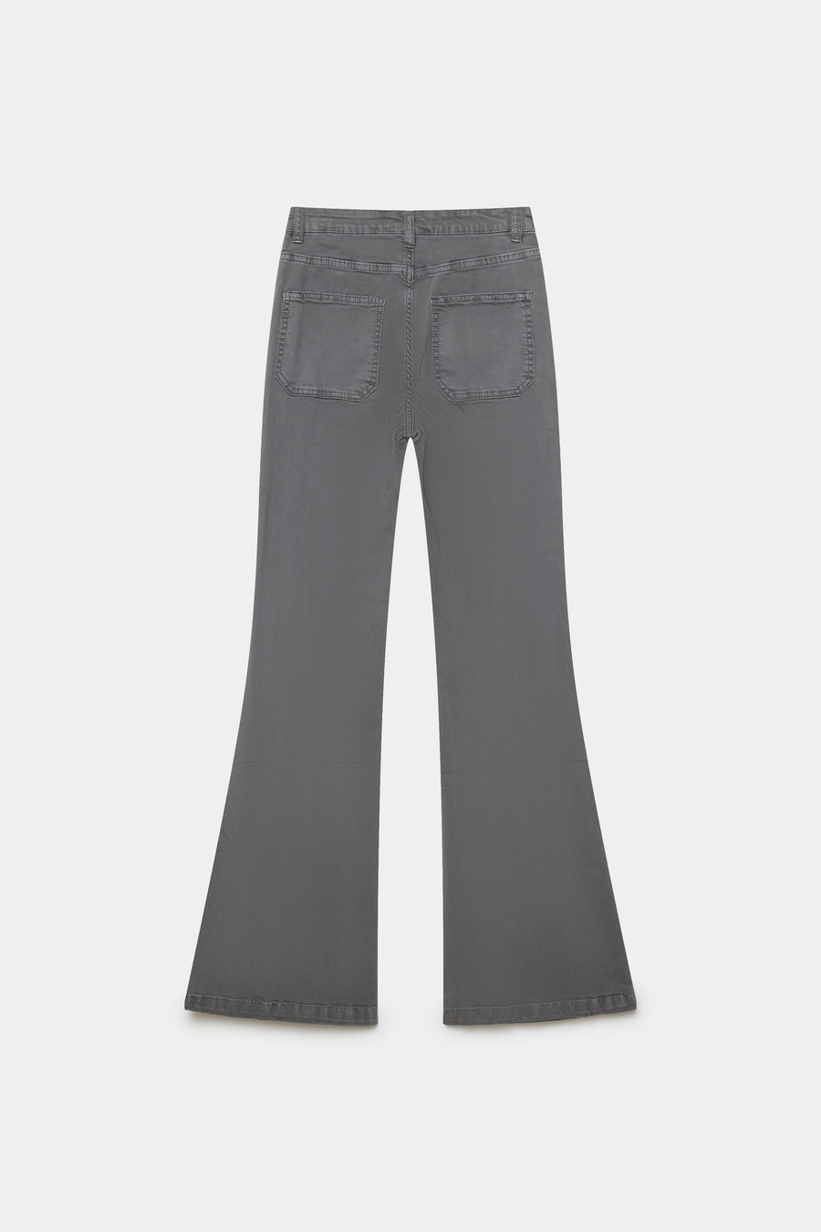 02. 02 jean denim cloute poches plaquees image 9