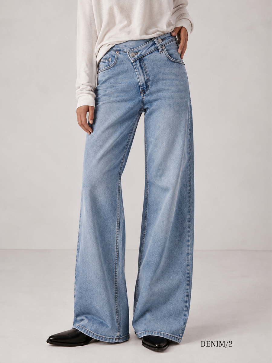 Jean large bleu clair face studio