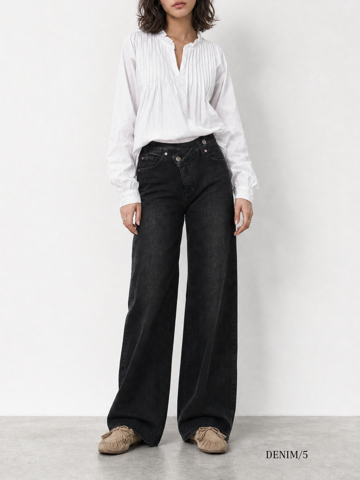 Jean large à ceinture croisée noir