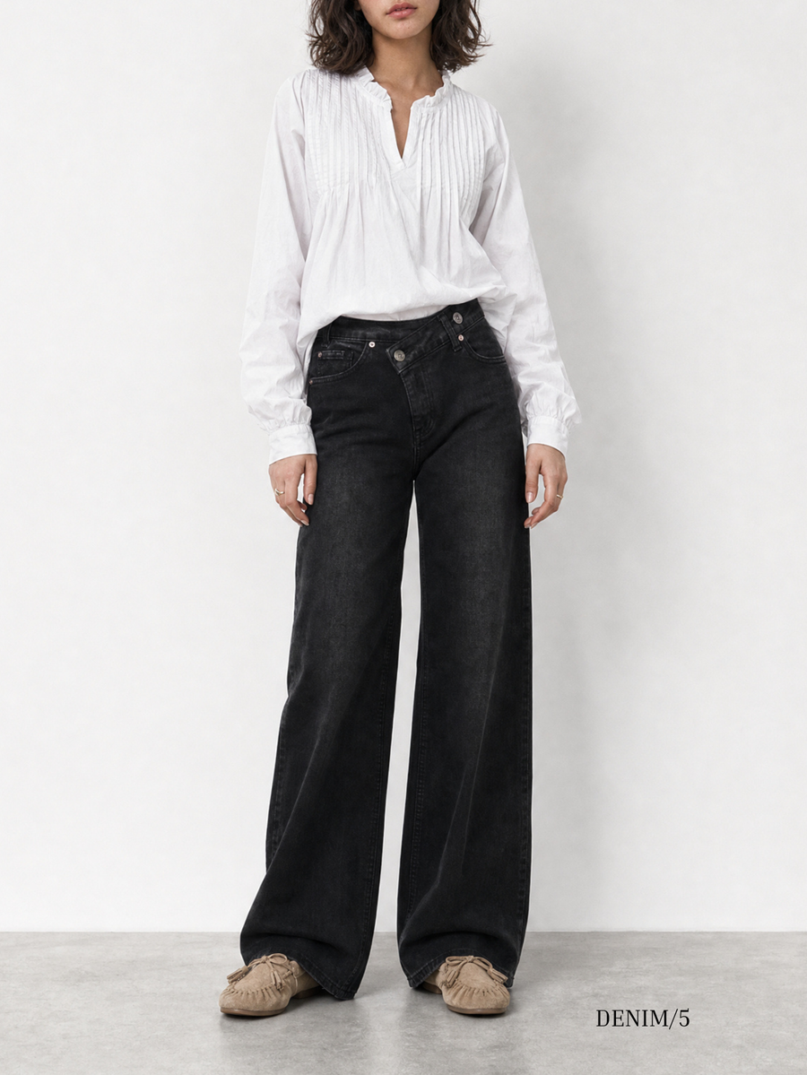 Jean large à ceinture croisée noir