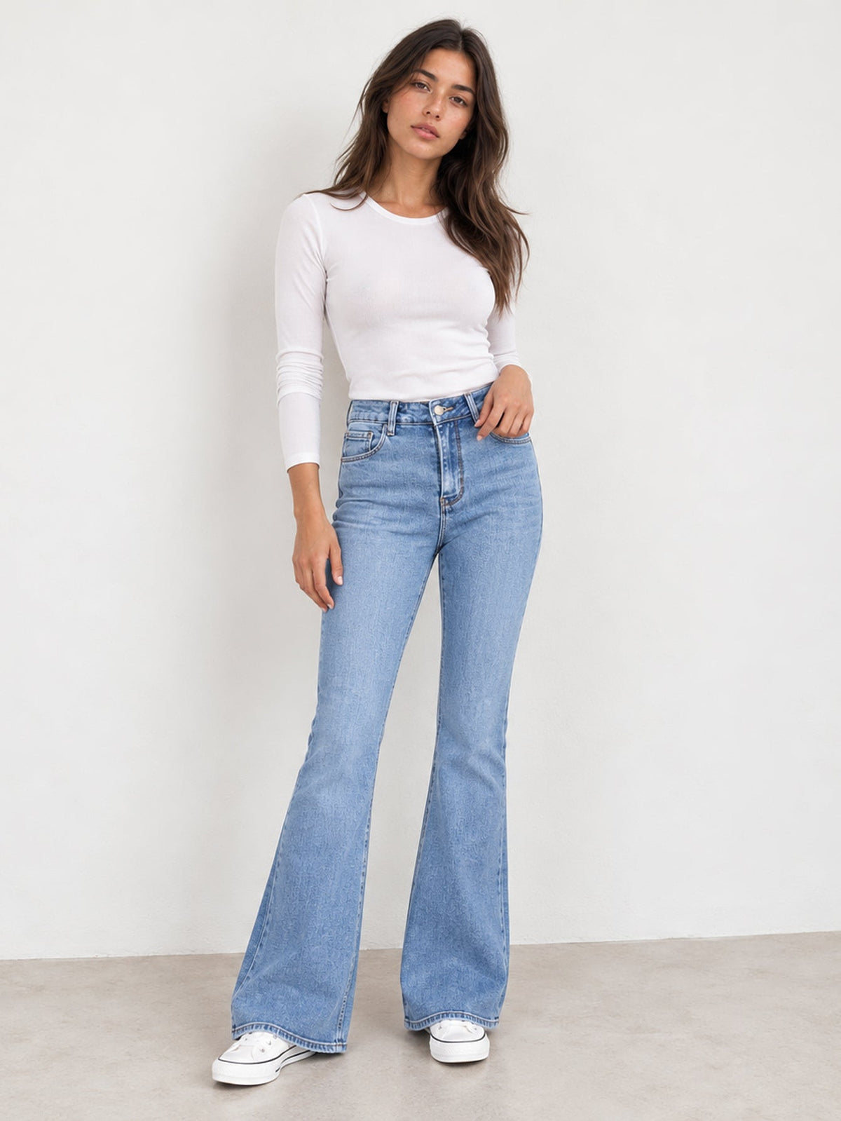 jean flare bleu très clair face