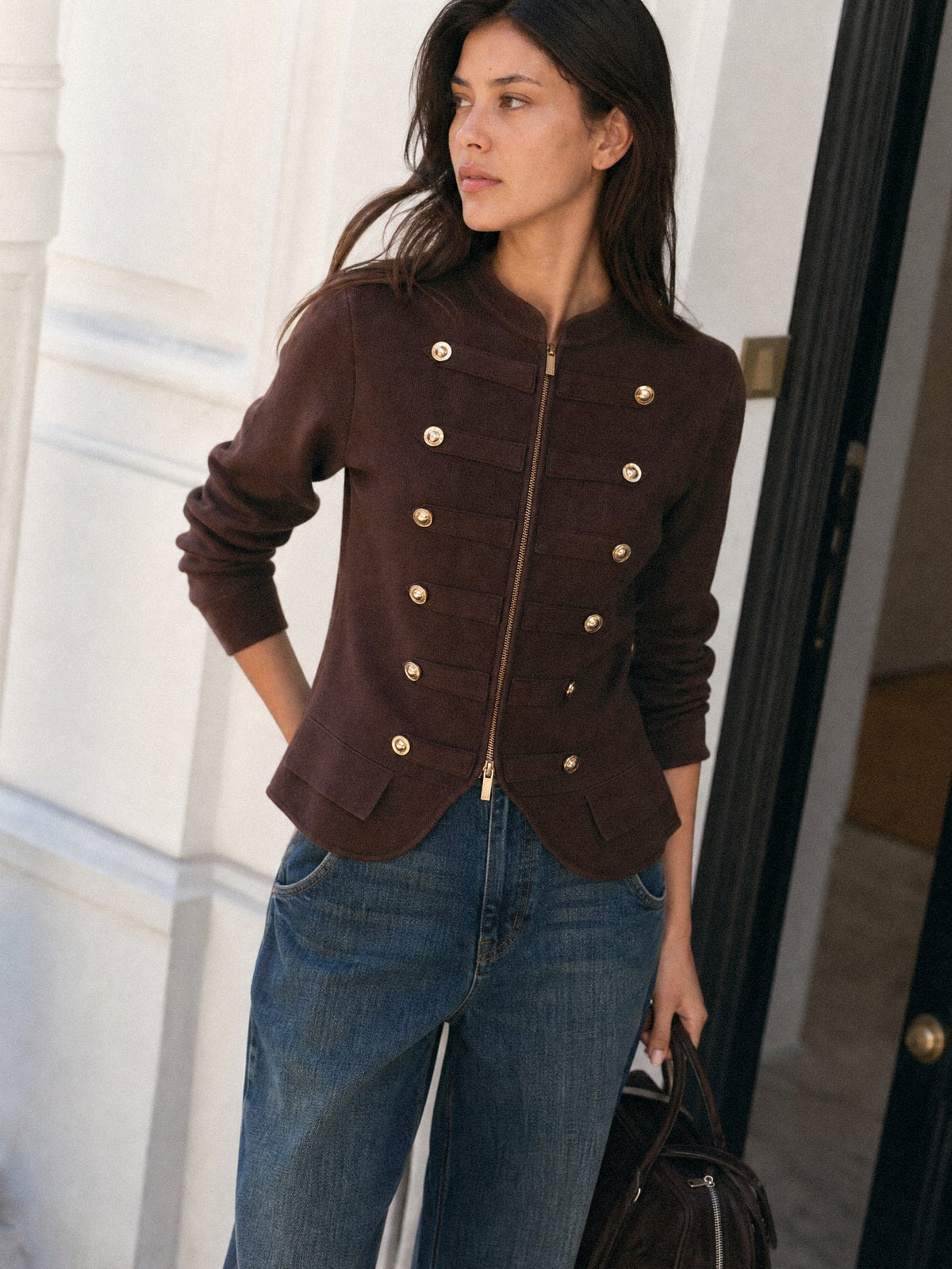 veste écrue devant boutons dorés