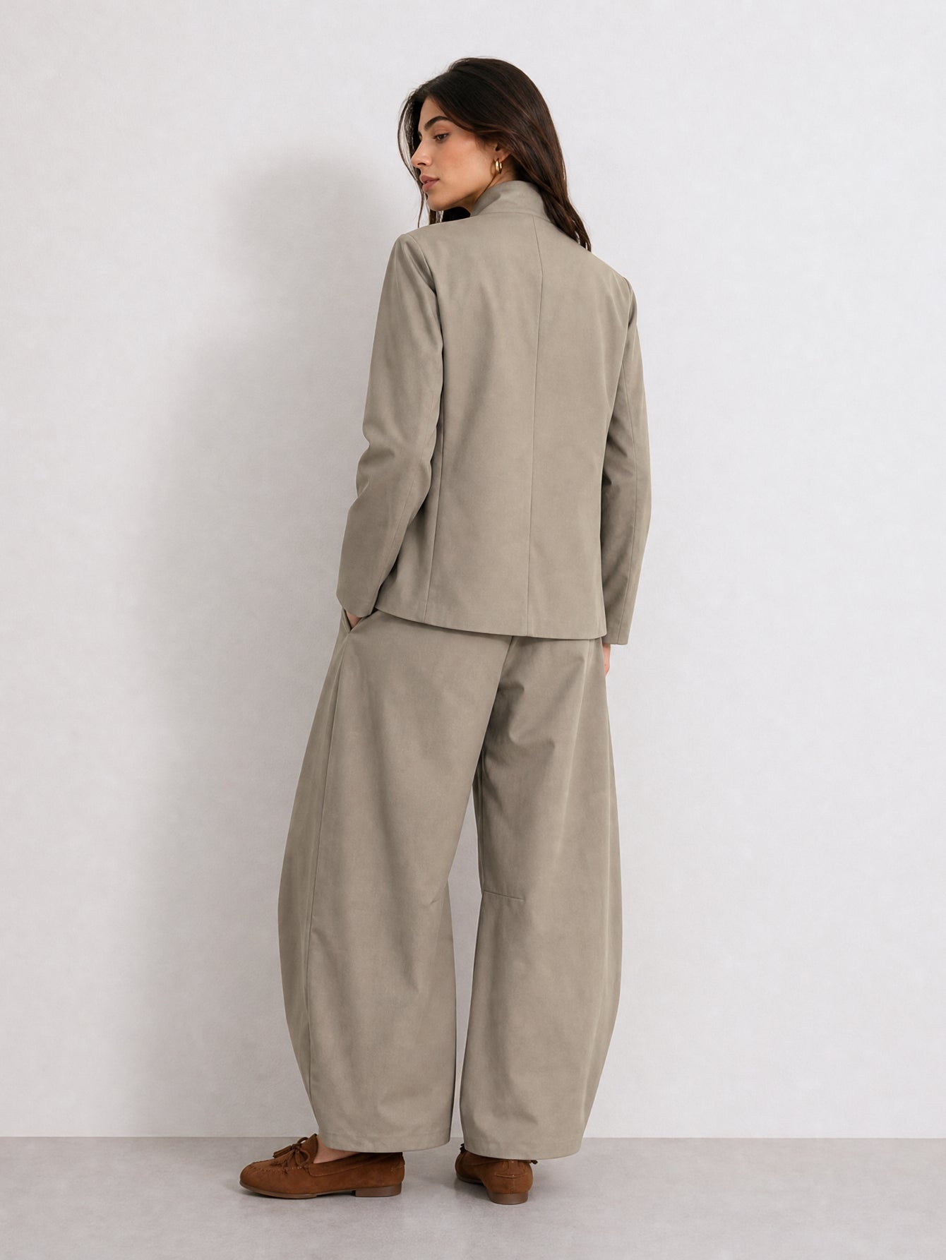 pantalon large kaki dos