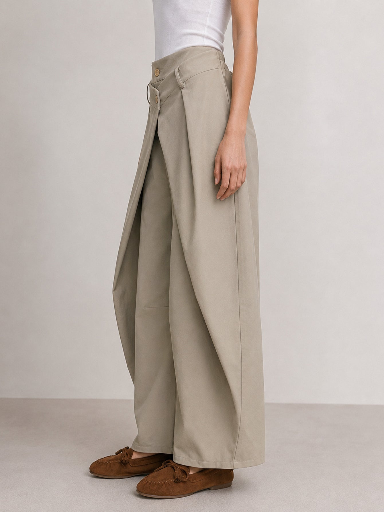 pantalon large kaki profil