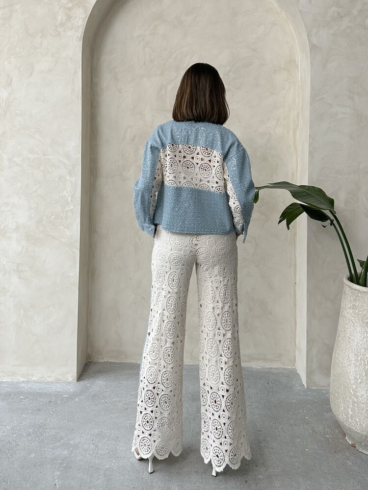 02. 02 pantalon dentelle ecrue et denim image 5
